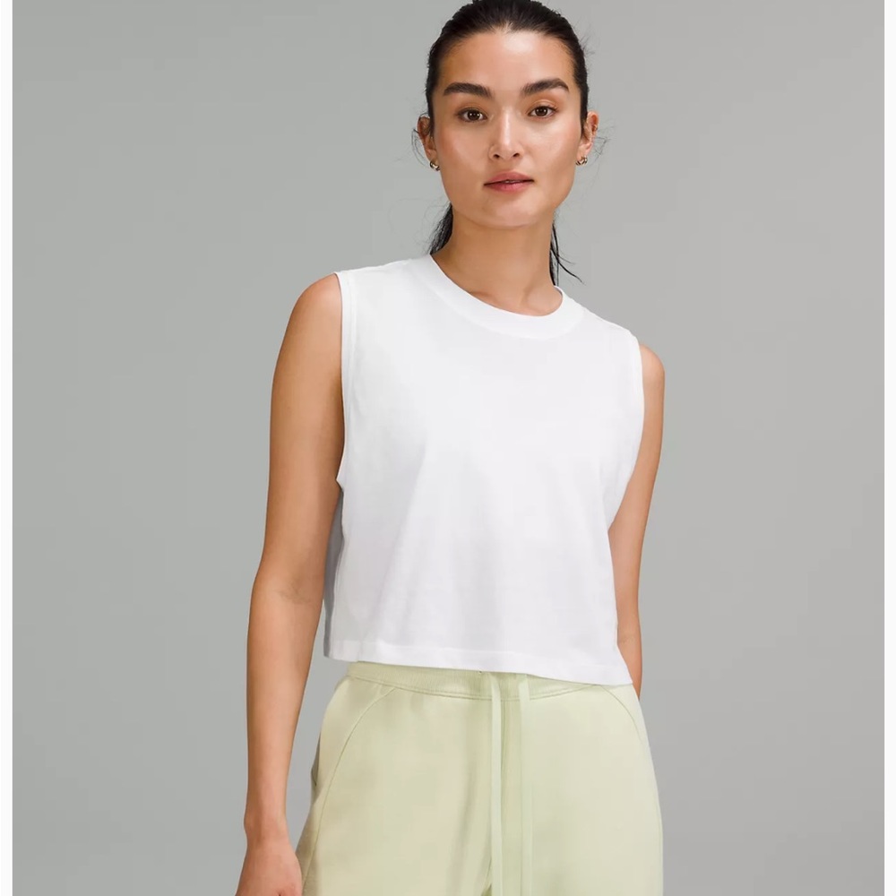 Lululemon White sculpt cropped tank top. Size 4. Brand new with tags